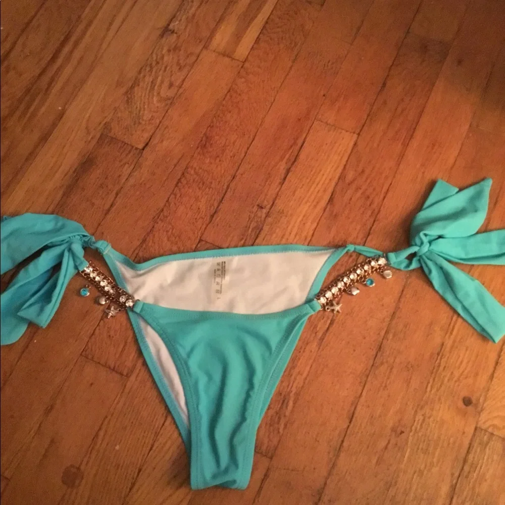 BIKINI BOTTOM WITH JEWELRY ONLY $8, SIZE LARGE - Picture 4 of 4